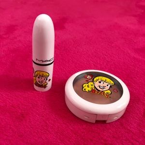 MAC ARCHIE COMIC BETTY LIPSTICK AND BLUSH